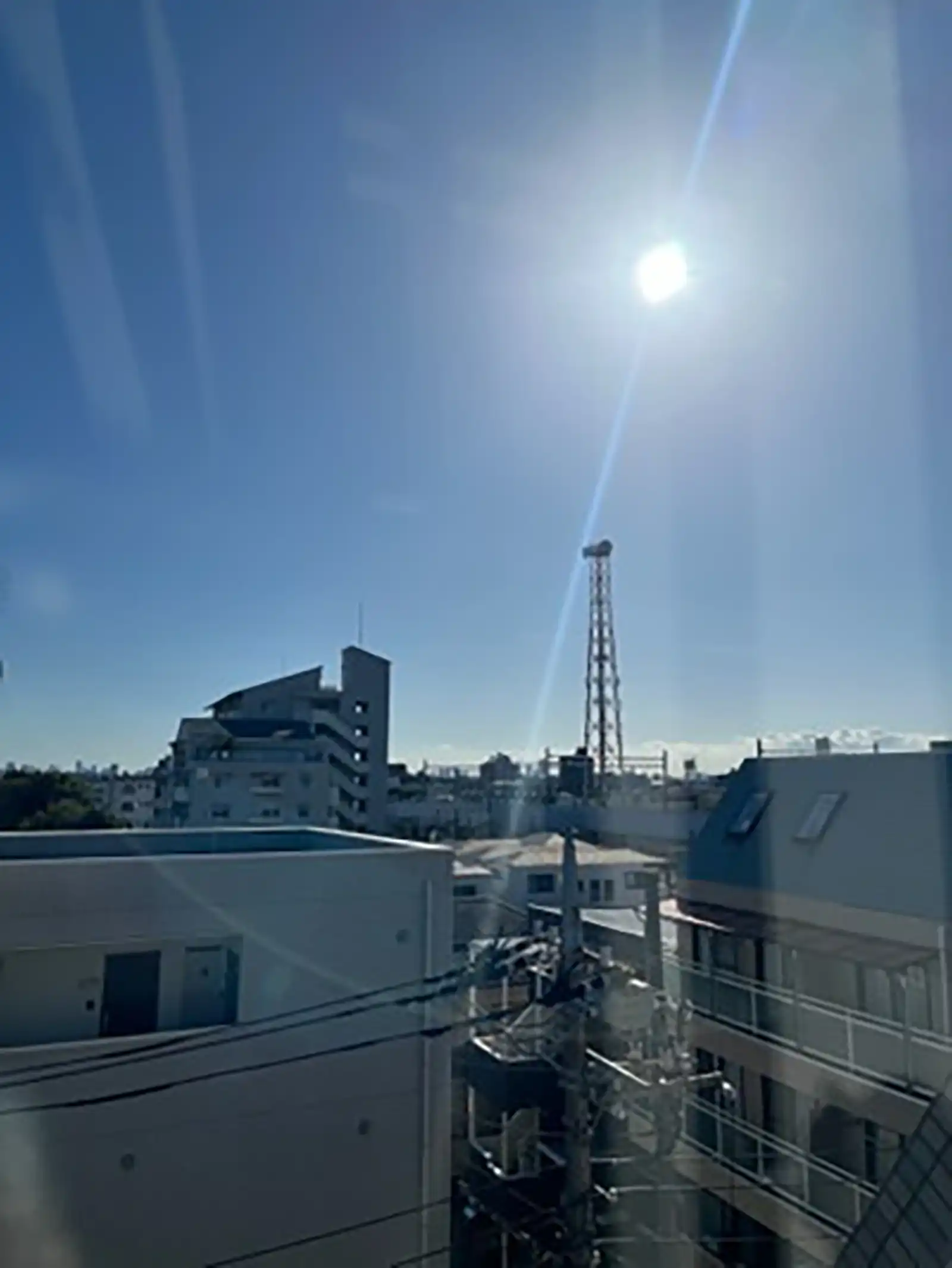 20251017フォーム竹ノ塚「秋の快晴」風景画像