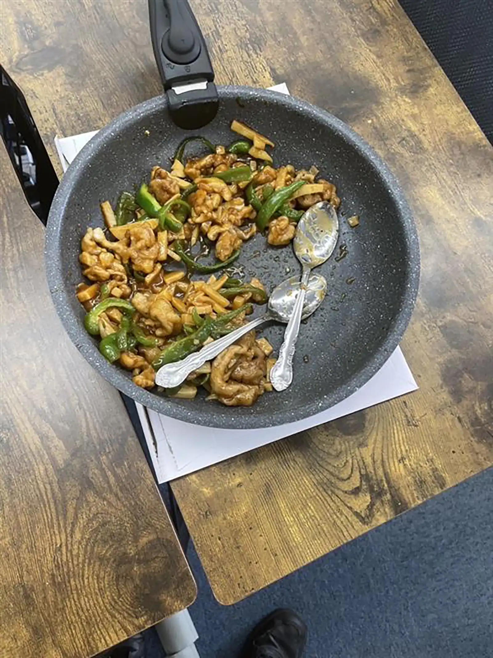 20260117母の日企画「チンジャオロース＆ワンタンスープ」調理画像2