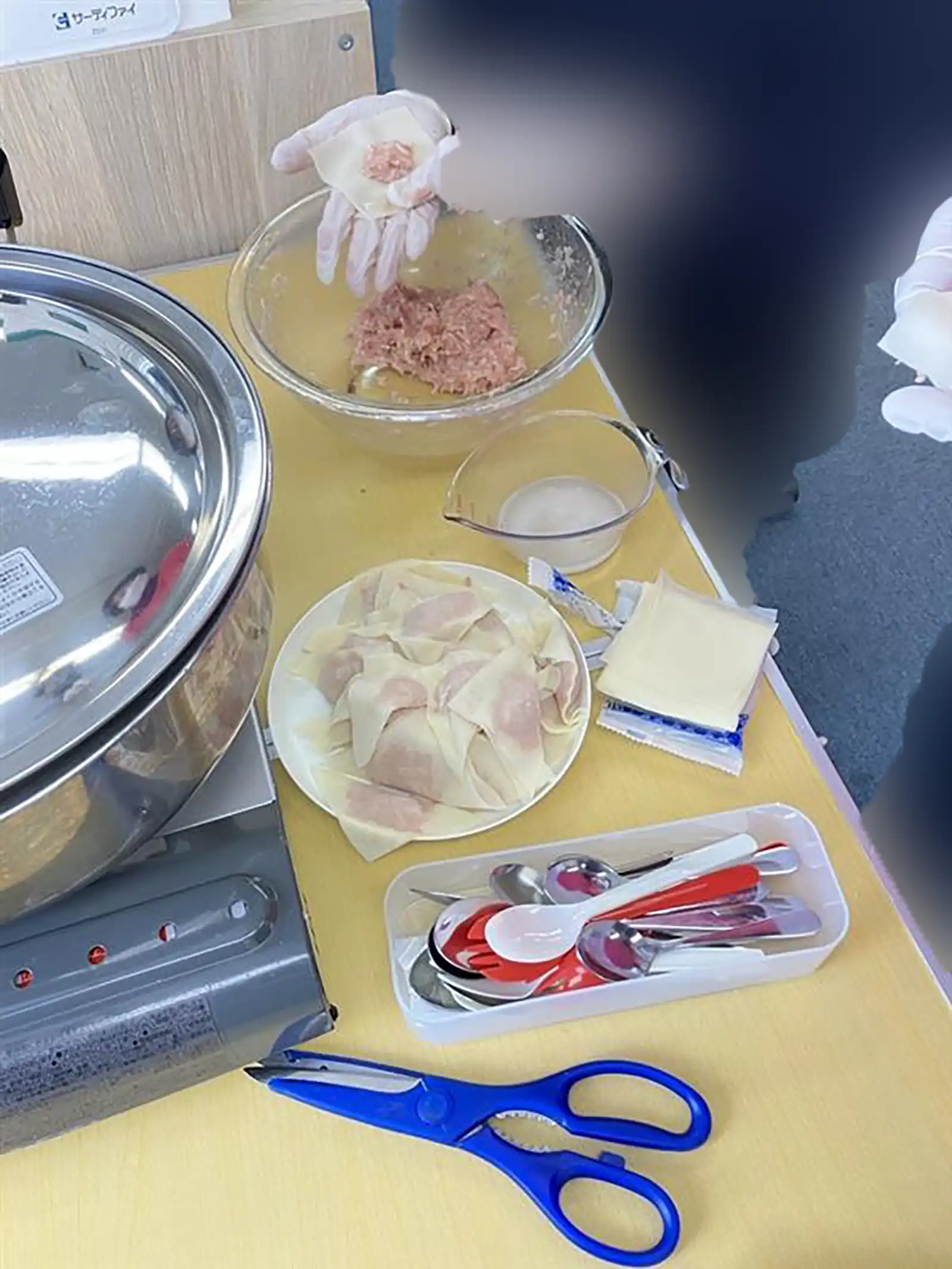 20260117母の日企画「チンジャオロース＆ワンタンスープ」調理画像3