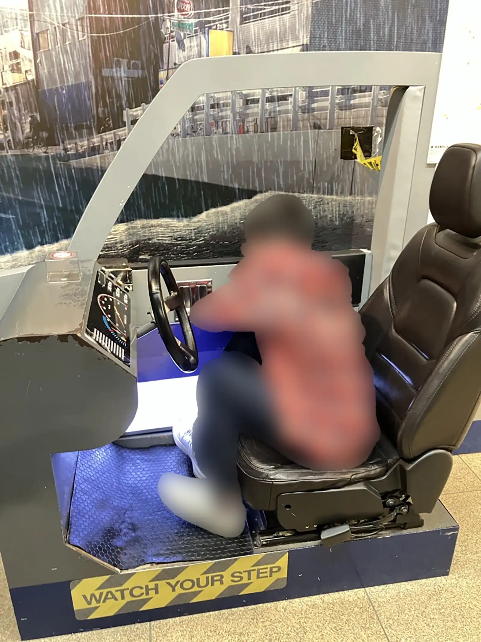 20260223グループワーク「防災館」水圧車体験画像